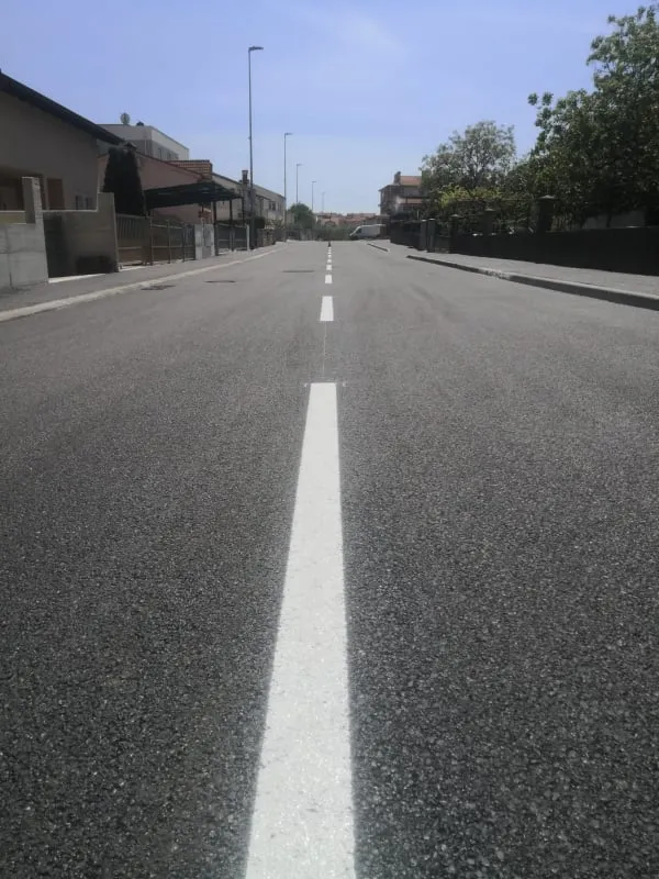 Završena puna i isprekidana središnja linija na novoj prometnici u Puli